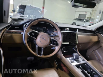 2022 Jaguar F-PACE S – miniatura 5