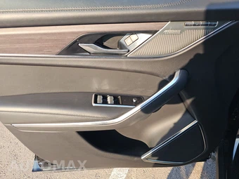 2022 Jaguar F-PACE S – miniatura 9