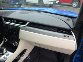 2022 Jaguar F-PACE SVR – miniatura 19