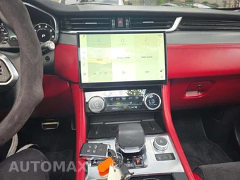 2022 Jaguar F-PACE SVR – miniatura 10