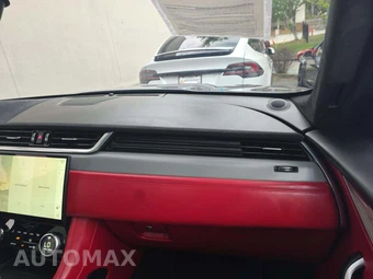 2022 Jaguar F-PACE SVR – miniatura 19