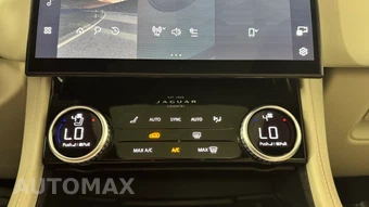 2022 Jaguar F-PACE SVR - miniatura 27