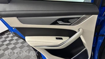 2022 Jaguar F-PACE SVR - miniatura 30