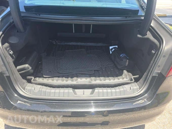 2022 Jaguar XF S – miniatura 14