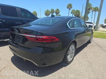 2022 Jaguar XF S – miniatura 3