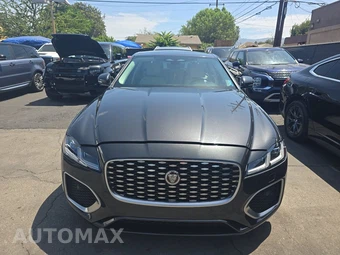 2022 Jaguar XF SE – miniatura 2