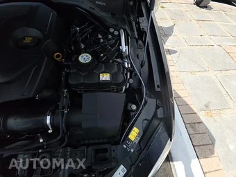 2022 Jaguar XF SE - miniatura 24