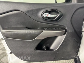 2022 Jeep Cherokee Latitude Lux - miniatura 40