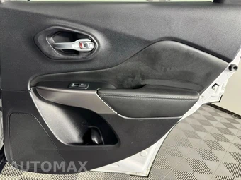 2022 Jeep Cherokee Latitude Lux - miniatura 44