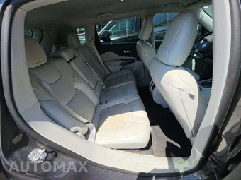 2022 Jeep Cherokee Latitude Lux - miniatura 16