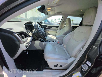 2022 Jeep Cherokee Latitude Lux - miniatura 6