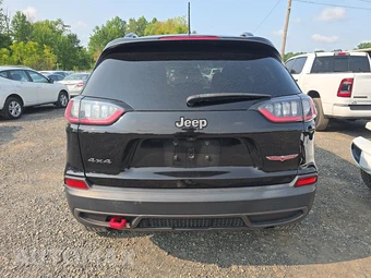 2022 Jeep Cherokee Trailhawk - miniatura 5