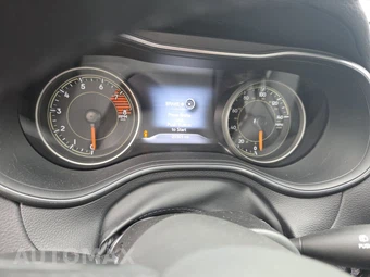 2022 Jeep Cherokee Trailhawk - miniatura 12