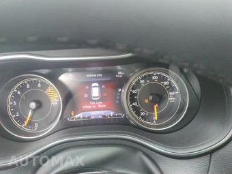 2022 Jeep Cherokee Trailhawk - miniatura 22