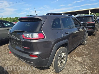 2022 Jeep Cherokee Trailhawk - miniatura 4