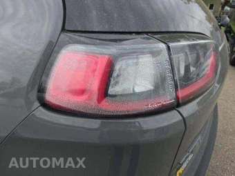 2022 Jeep Cherokee Trailhawk - miniatura 21