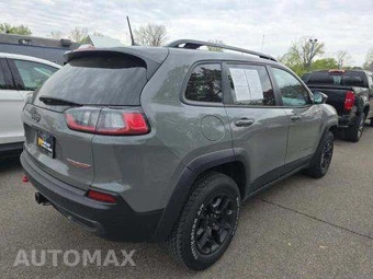 2022 Jeep Cherokee Trailhawk - miniatura 3