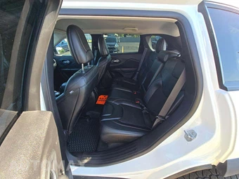 2022 Jeep Cherokee Trailhawk - miniatura 10