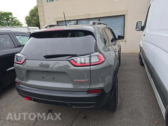 2022 Jeep Cherokee Trailhawk - miniatura 3