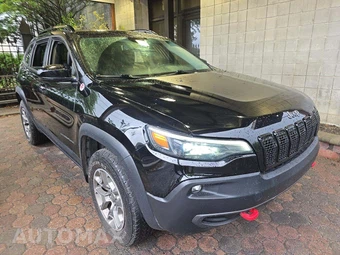 2022 Jeep Cherokee Trailhawk - miniatura 4