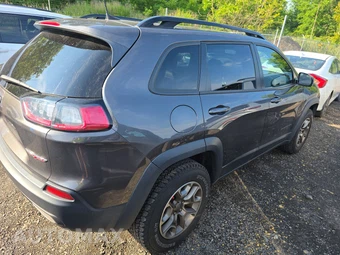 2022 Jeep Cherokee Trailhawk - miniatura 4
