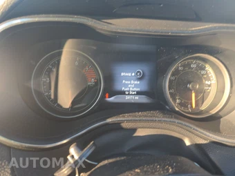 2022 Jeep Cherokee Trailhawk - miniatura 12