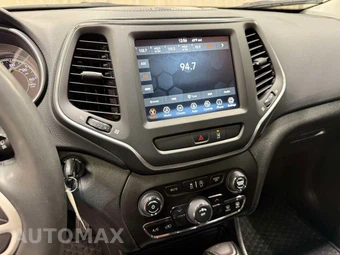 2022 Jeep Cherokee X - miniatura 12