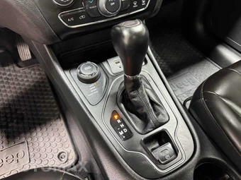 2022 Jeep Cherokee X - miniatura 13