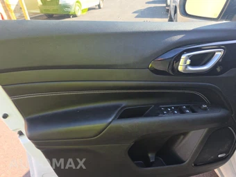 2022 Jeep Compass High Altitude - miniatura 9
