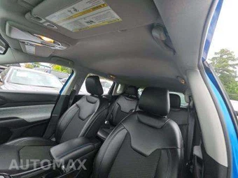 2022 Jeep Compass Latitude - miniatura 11