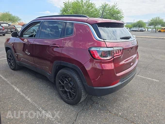 2022 Jeep Compass Latitude - miniatura 2