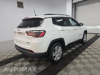 2022 Jeep Compass Latitude - miniatura 4