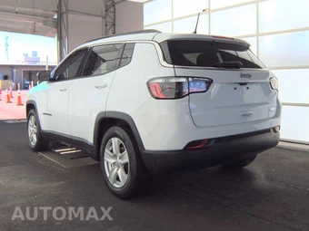 2022 Jeep Compass Latitude - miniatura 6