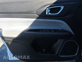 2022 Jeep Compass Latitude - miniatura 9