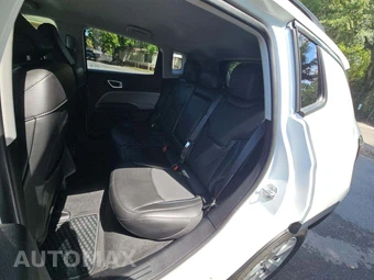 2022 Jeep Compass Latitude - miniatura 10