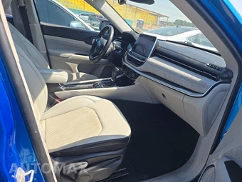 2022 Jeep Compass Latitude - miniatura 8
