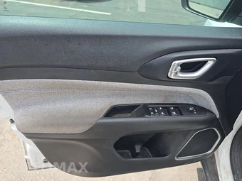 2022 Jeep Compass Latitude – miniatura 9