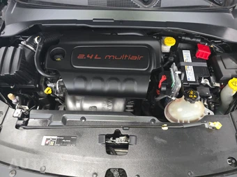 2022 Jeep Compass Latitude - miniatura 15