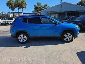 2022 Jeep Compass Latitude - miniatura 4