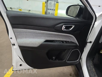 2022 Jeep Compass Latitude - miniatura 9