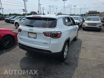 2022 Jeep Compass Latitude - miniatura 3