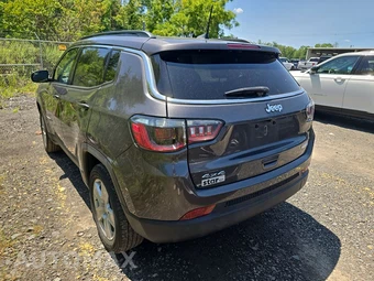 2022 Jeep Compass Latitude - miniatura 6