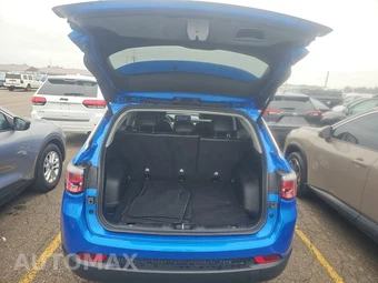 2022 Jeep Compass Latitude - miniatura 16