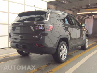 2022 Jeep Compass Latitude - miniatura 4