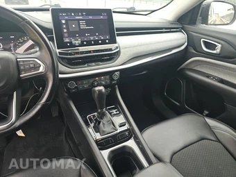 2022 Jeep Compass Latitude - miniatura 11