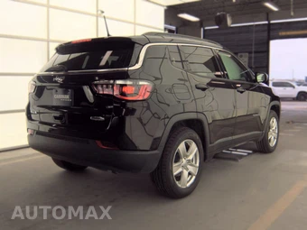 2022 Jeep Compass Latitude - miniatura 4