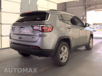 2022 Jeep Compass Latitude - miniatura 4