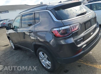 2022 Jeep Compass Latitude - miniatura 2