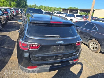 2022 Jeep Compass Latitude - miniatura 5