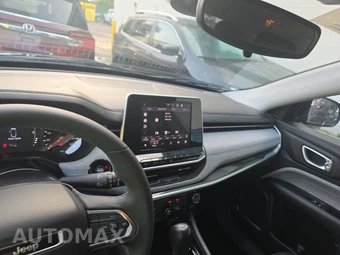 2022 Jeep Compass Latitude - miniatura 11